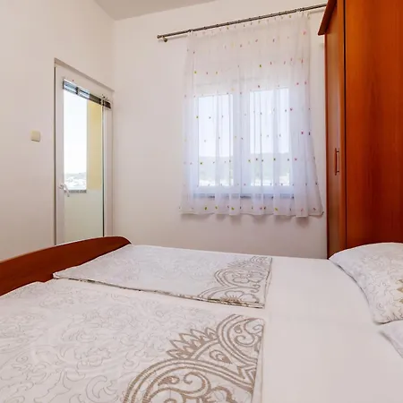 Apartment Darko *