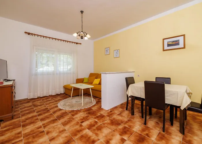 Darko Apartment *
